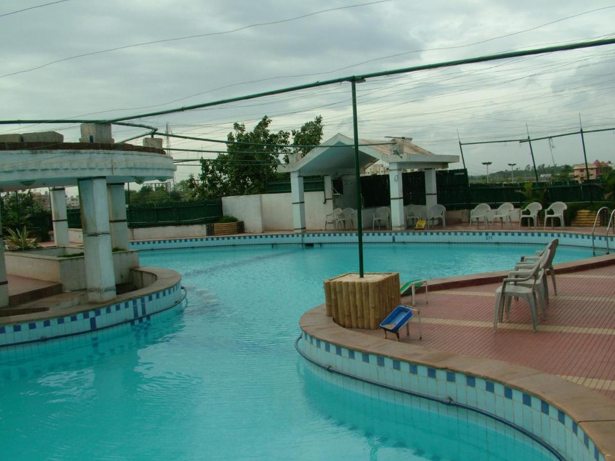 فندق Vip'S Club Rāipur المظهر الخارجي الصورة
