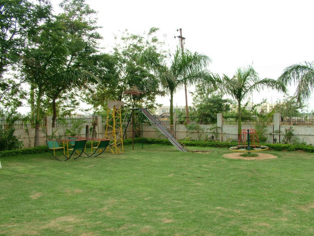 فندق Vip'S Club Rāipur المظهر الخارجي الصورة