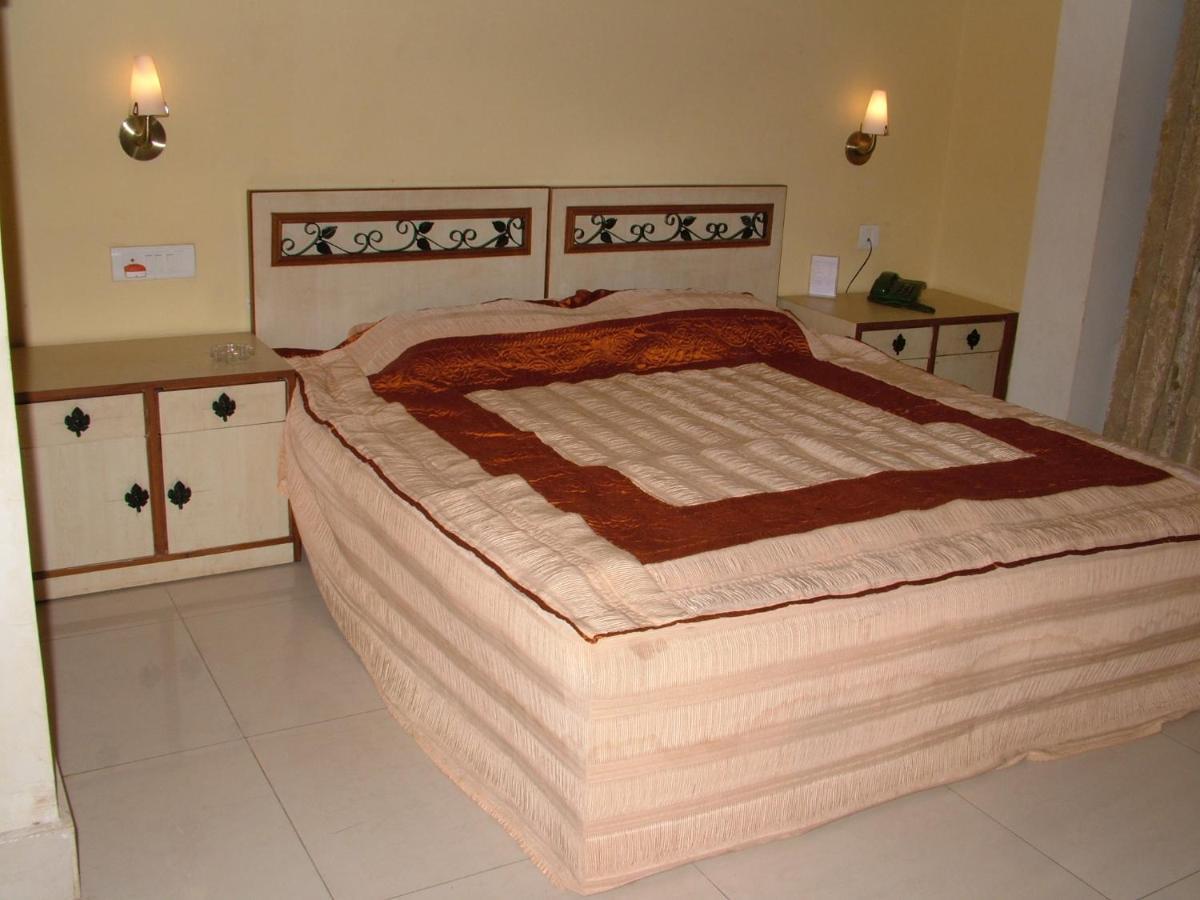 فندق Vip'S Club Rāipur المظهر الخارجي الصورة